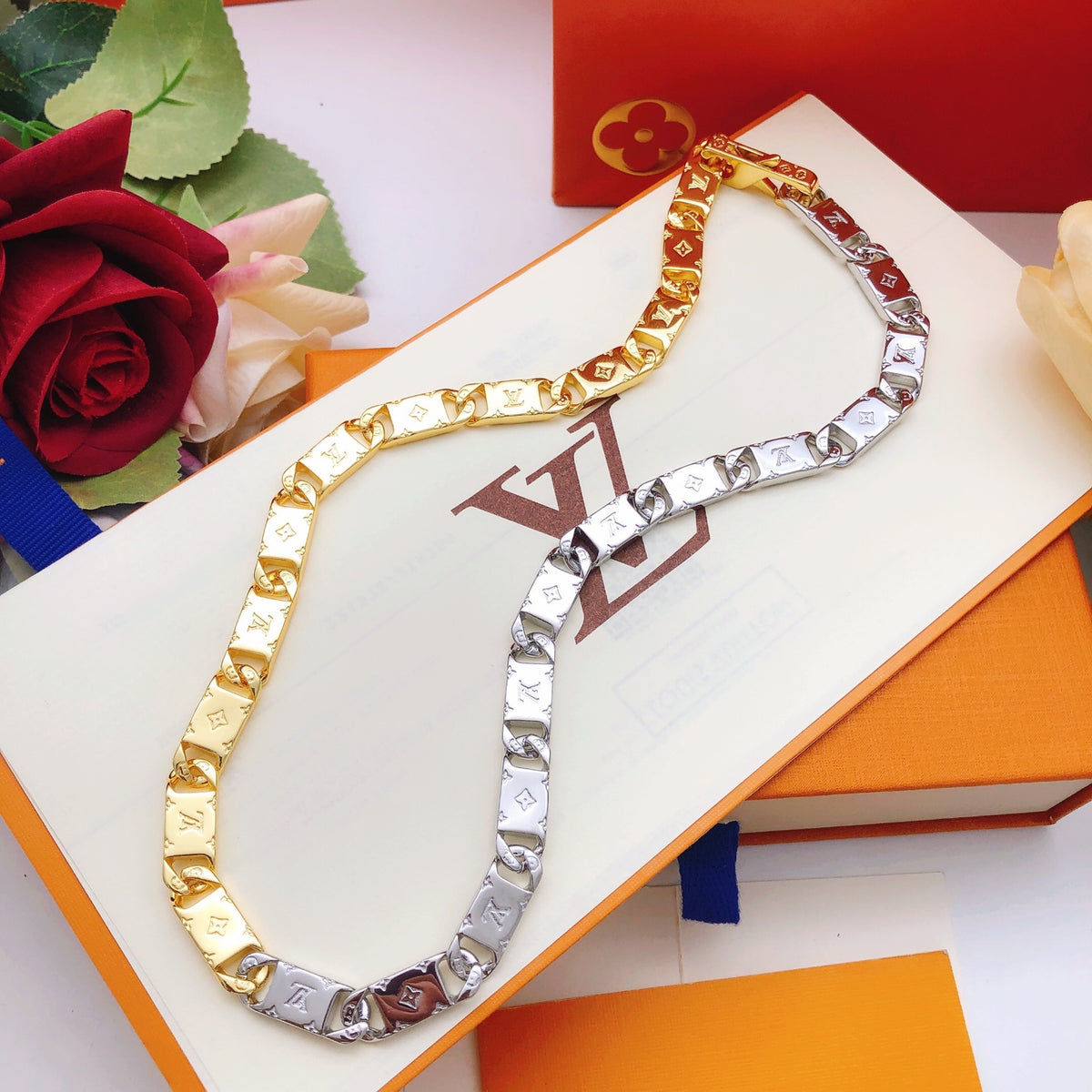 China Replica LV Necklaces 51usd Only