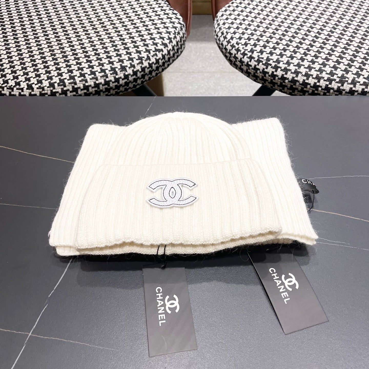 China Replica Chanel Scarf 58usd Only