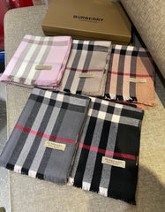 China Replica Burberry Scarf 50usd Only