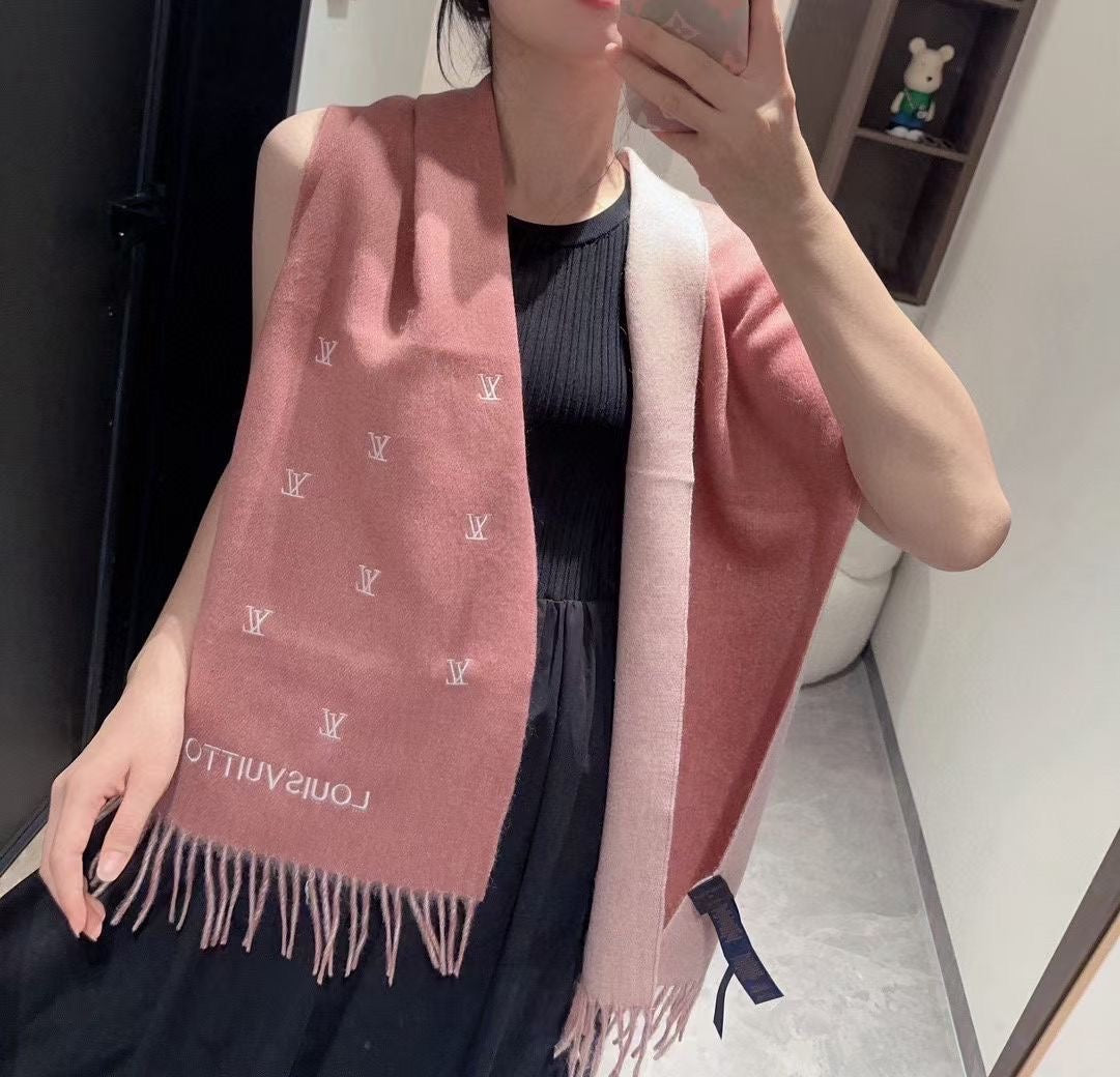 China Replica LV Scarf 50usd Only