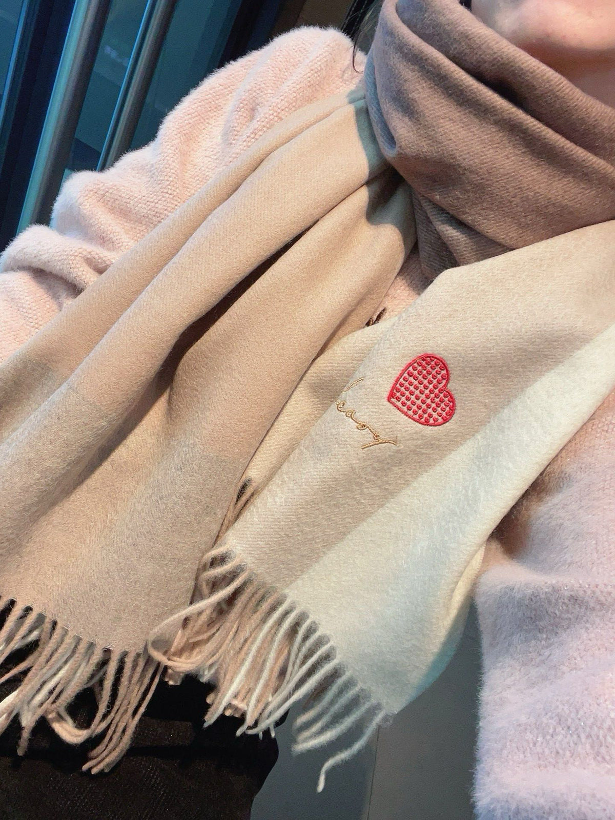 China Replica Gucci Scarf 64usd Only