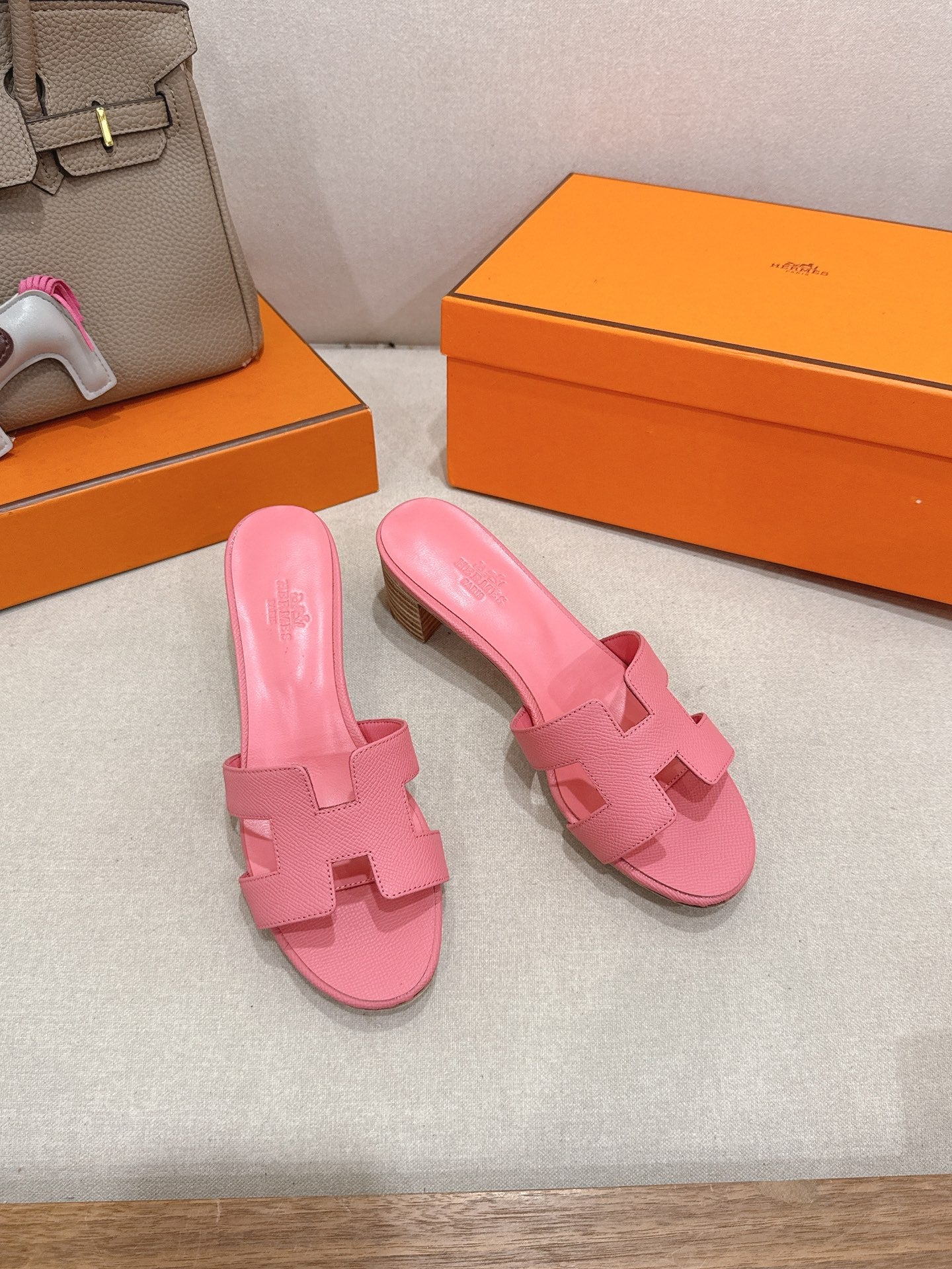 China Replica Hermes Women Shoes 88usd Only