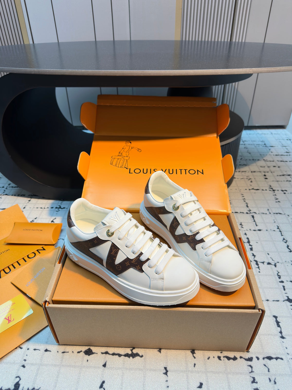 China Replica LV Women Shoes 112usd Only
