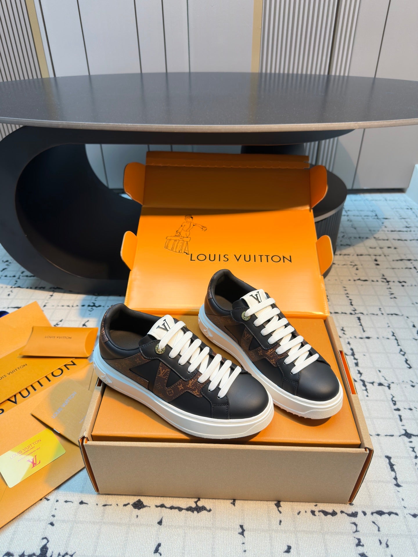 China Replica LV Women Shoes 112usd Only