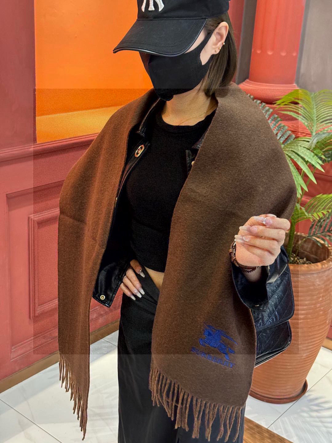 China Replica Burberry Scarf 50usd Only