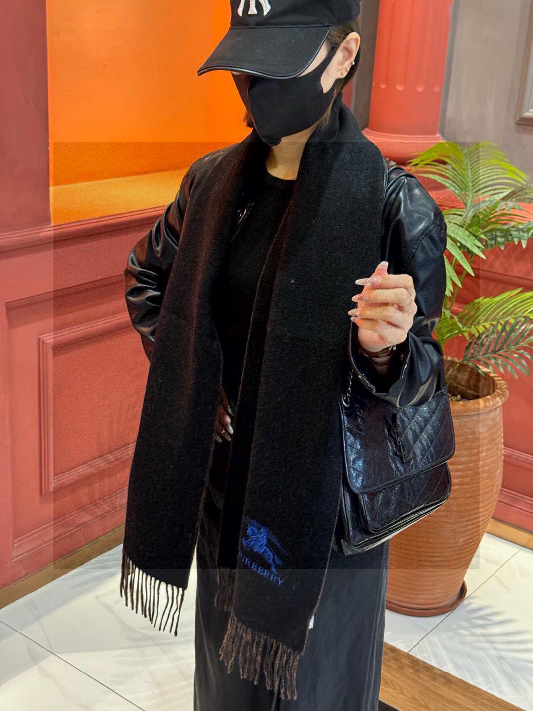 China Replica Burberry Scarf 50usd Only