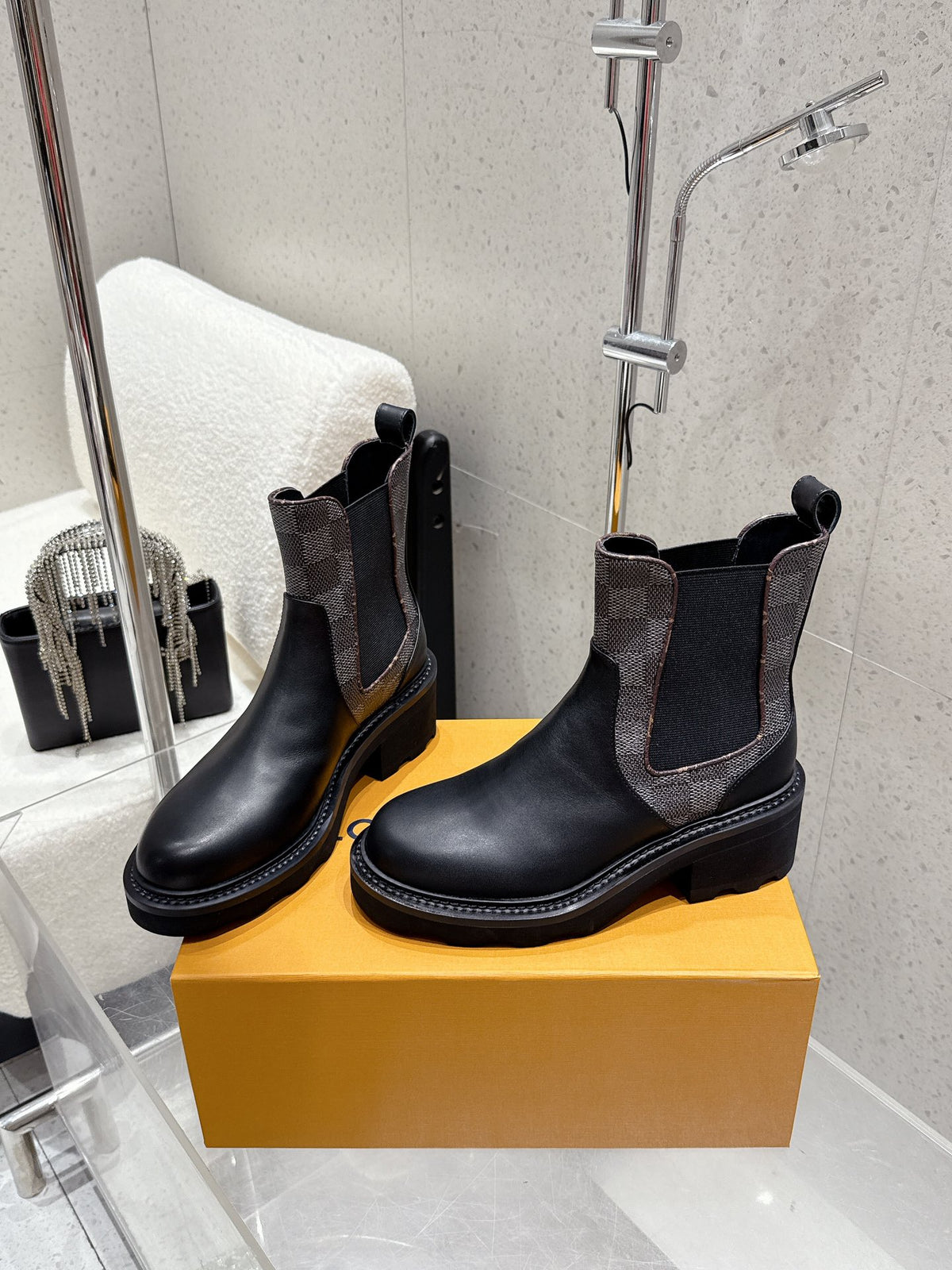 China Replica LV Women Shoes 133usd Only