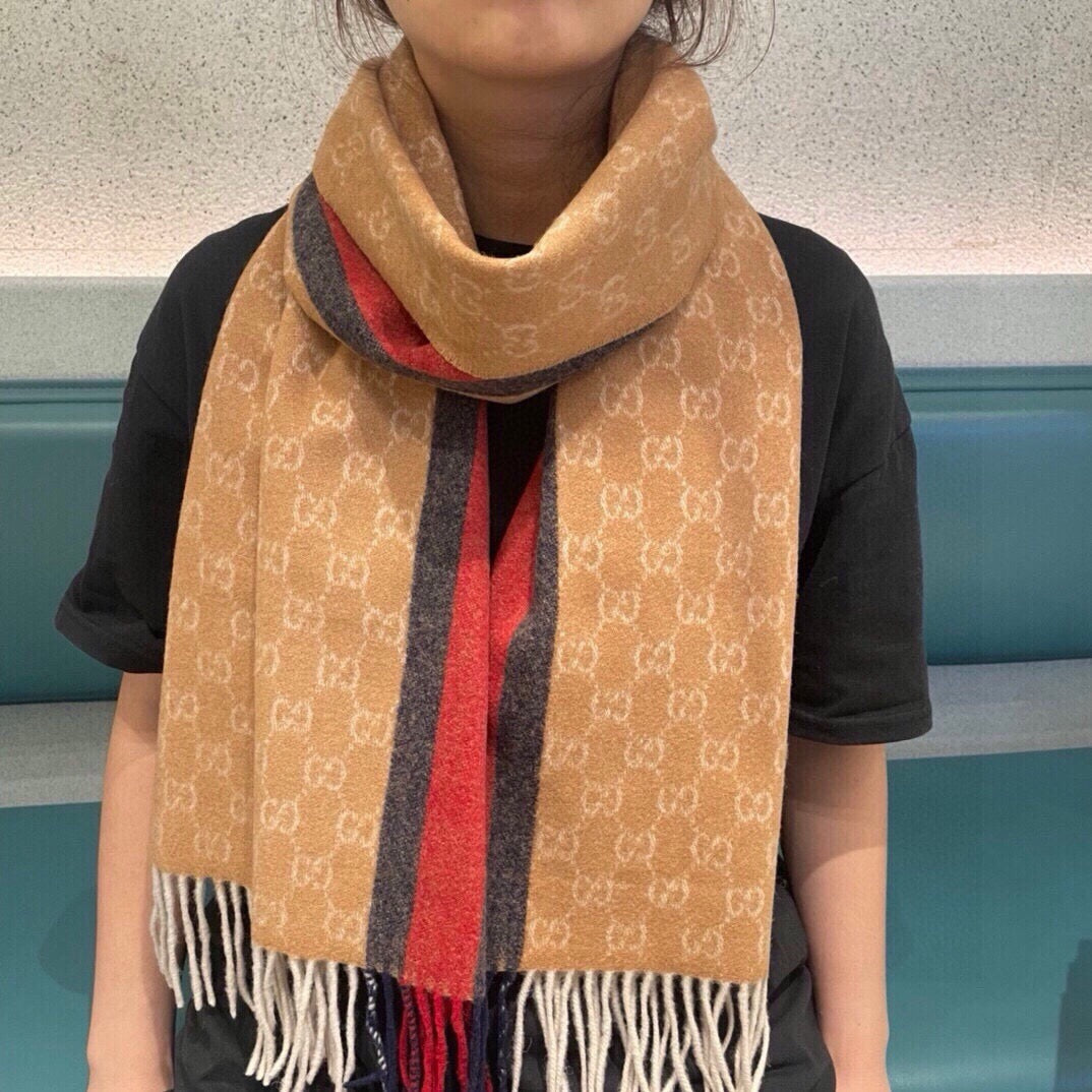 China Replica Gucci Scarf 48usd Only
