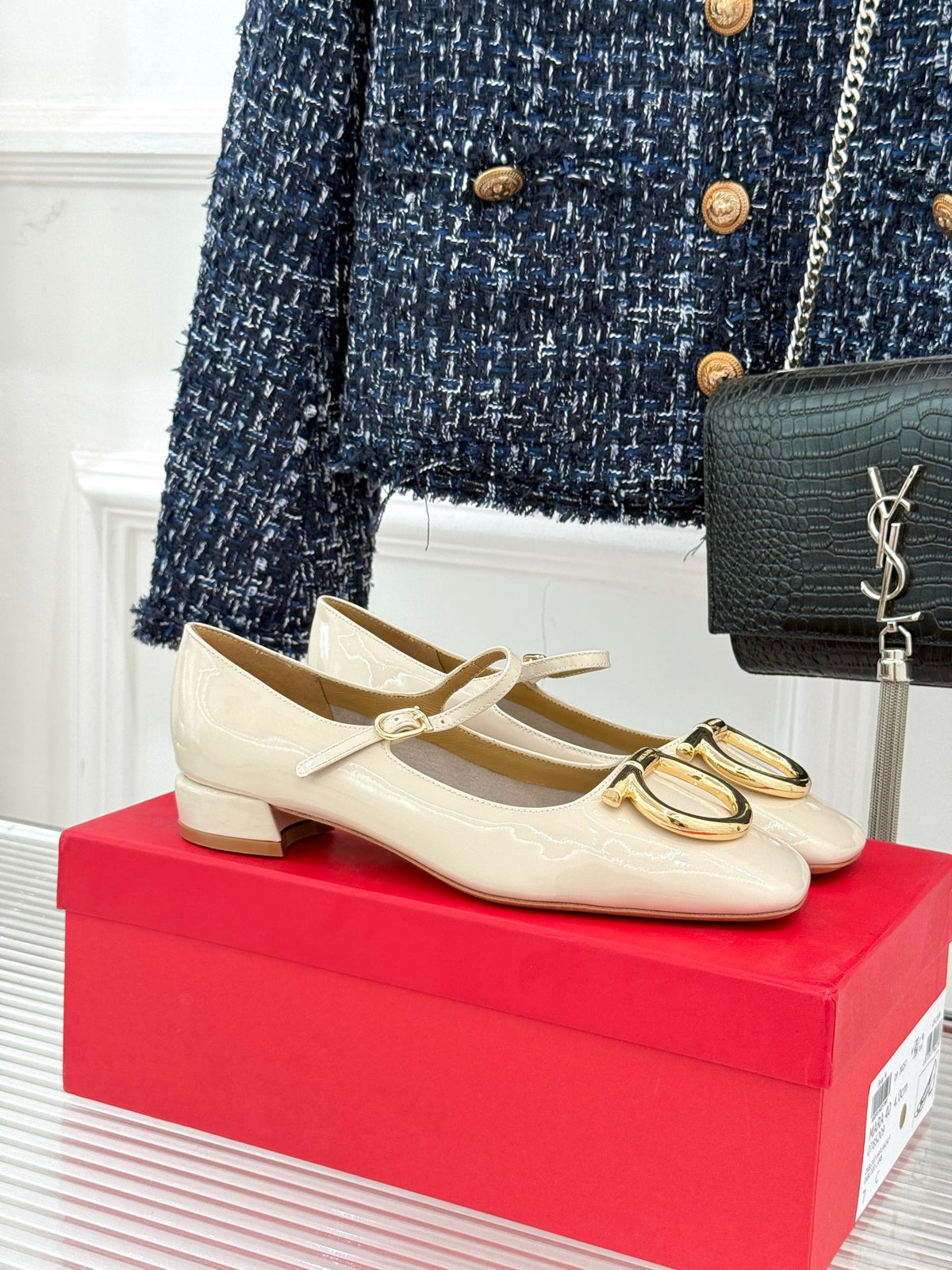 China Replica Ferragamo Women Shoes 102usd Only