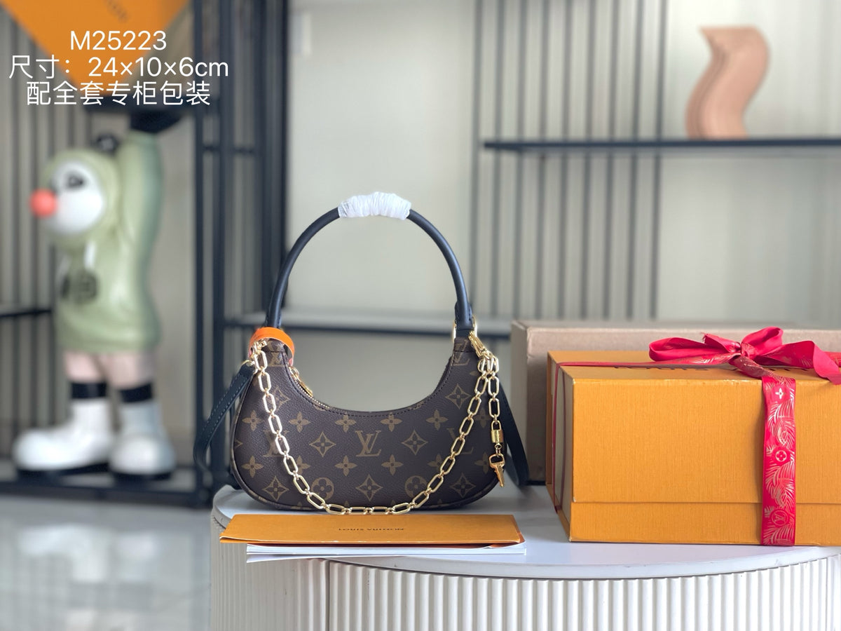 China Replica LV Handbags 234usd Only
