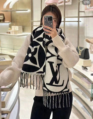 China Replica LV Scarf 46usd Only