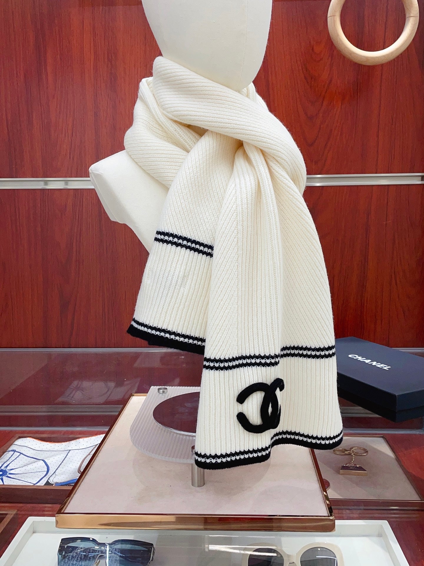 China Replica Chanel Scarf 74usd Only