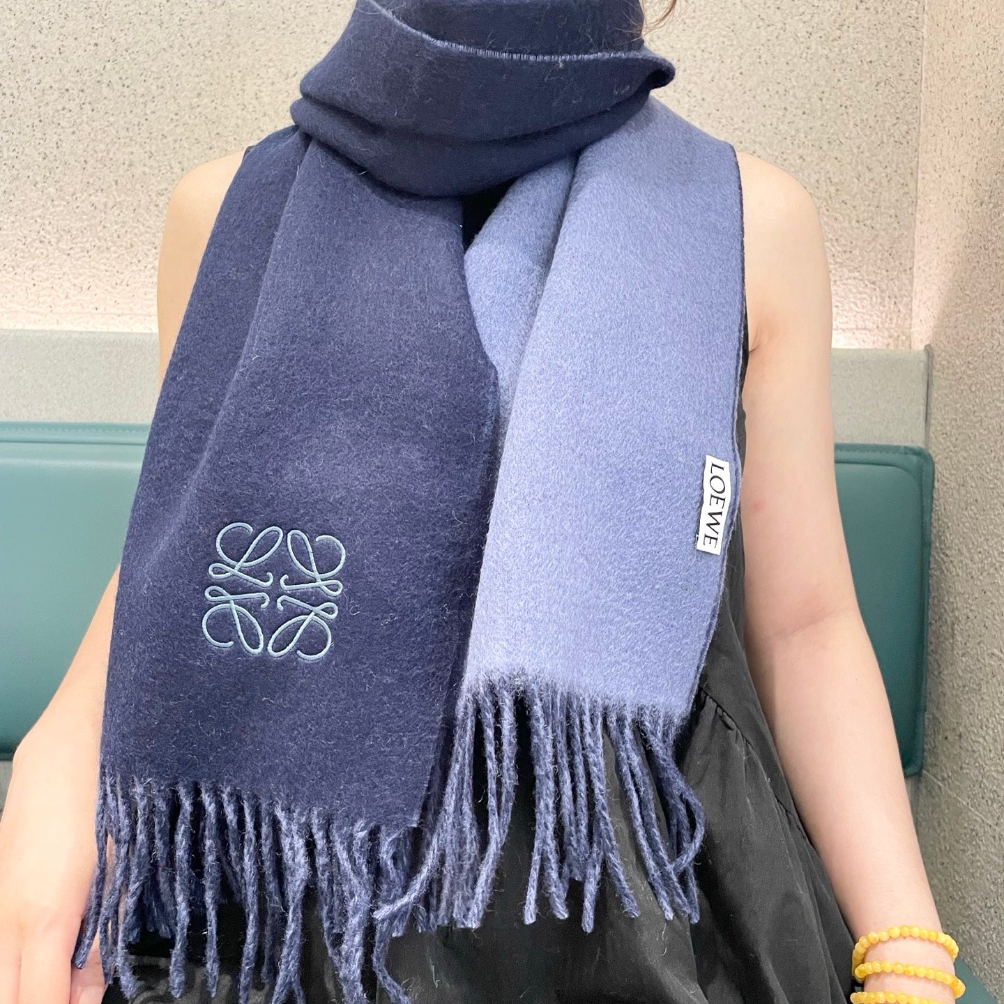 China Replica Loewe Scarf 48usd Only