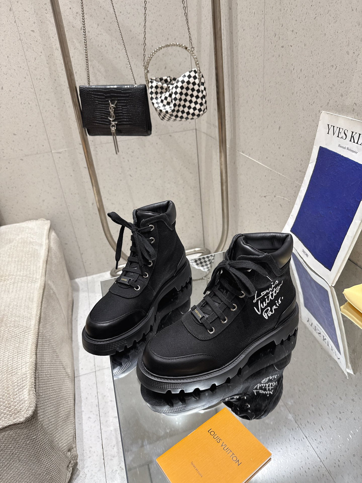 China Replica LV Women Shoes 112usd Only