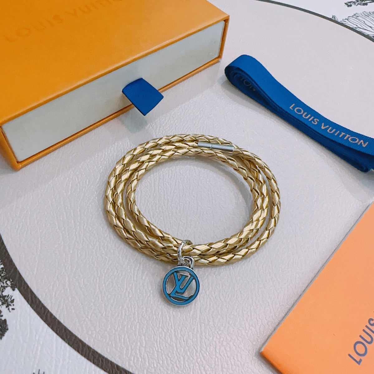 China Replica LV Bracelets 50usd Only