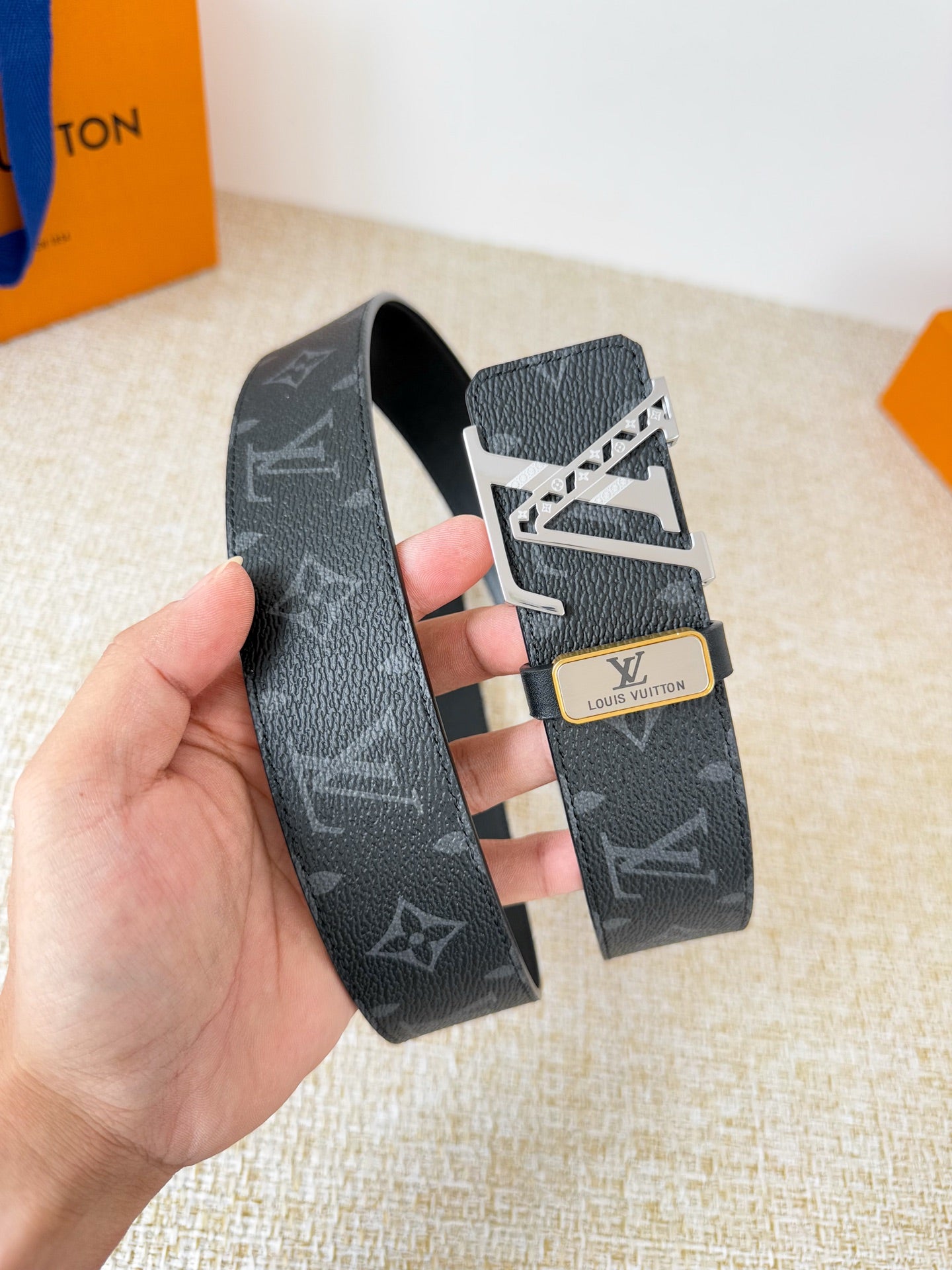 China Replica LV Belts 46usd Only
