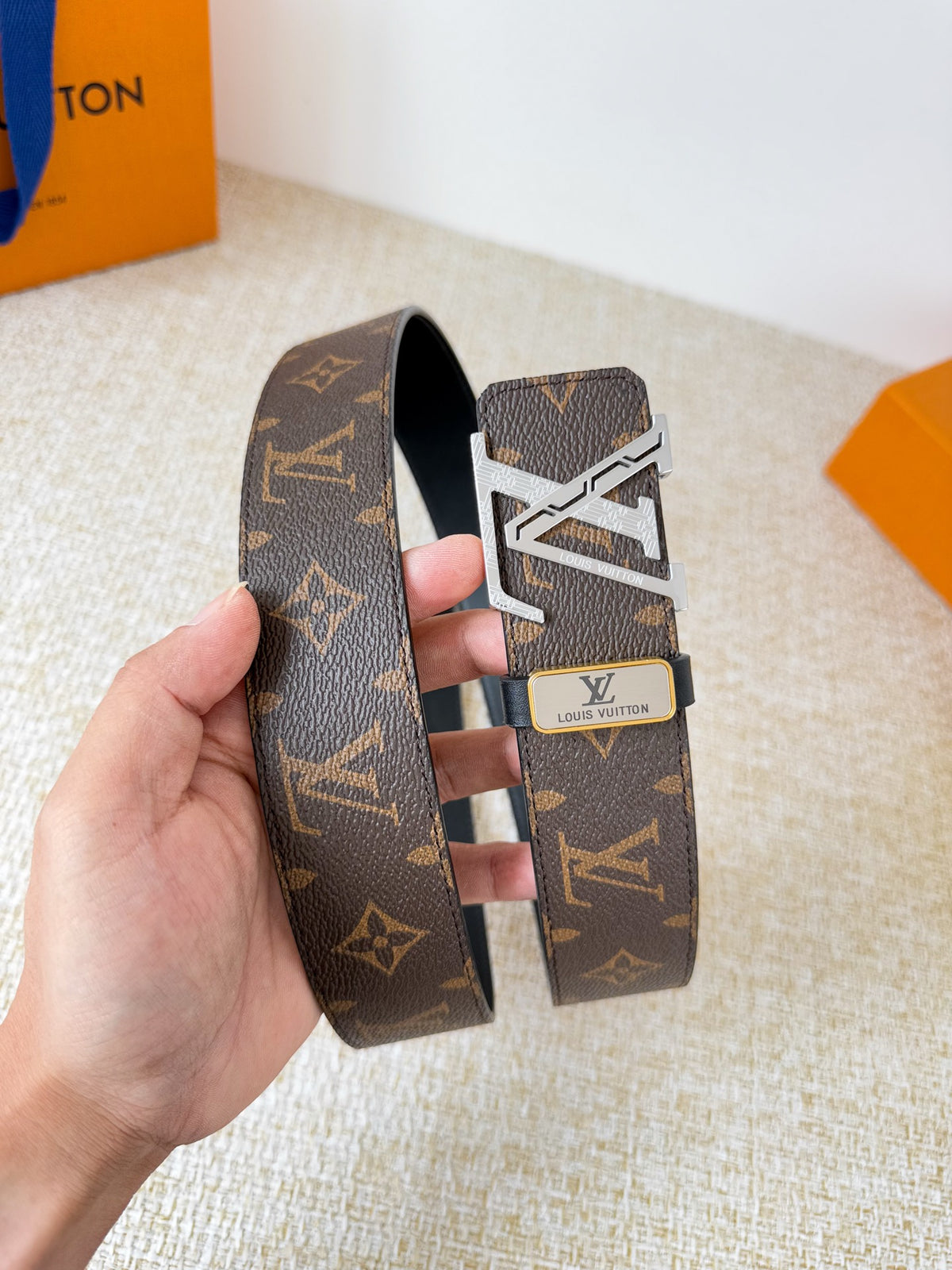 China Replica LV Belts 46usd Only