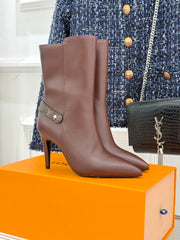 China Replica LV Women Shoes 158usd Only