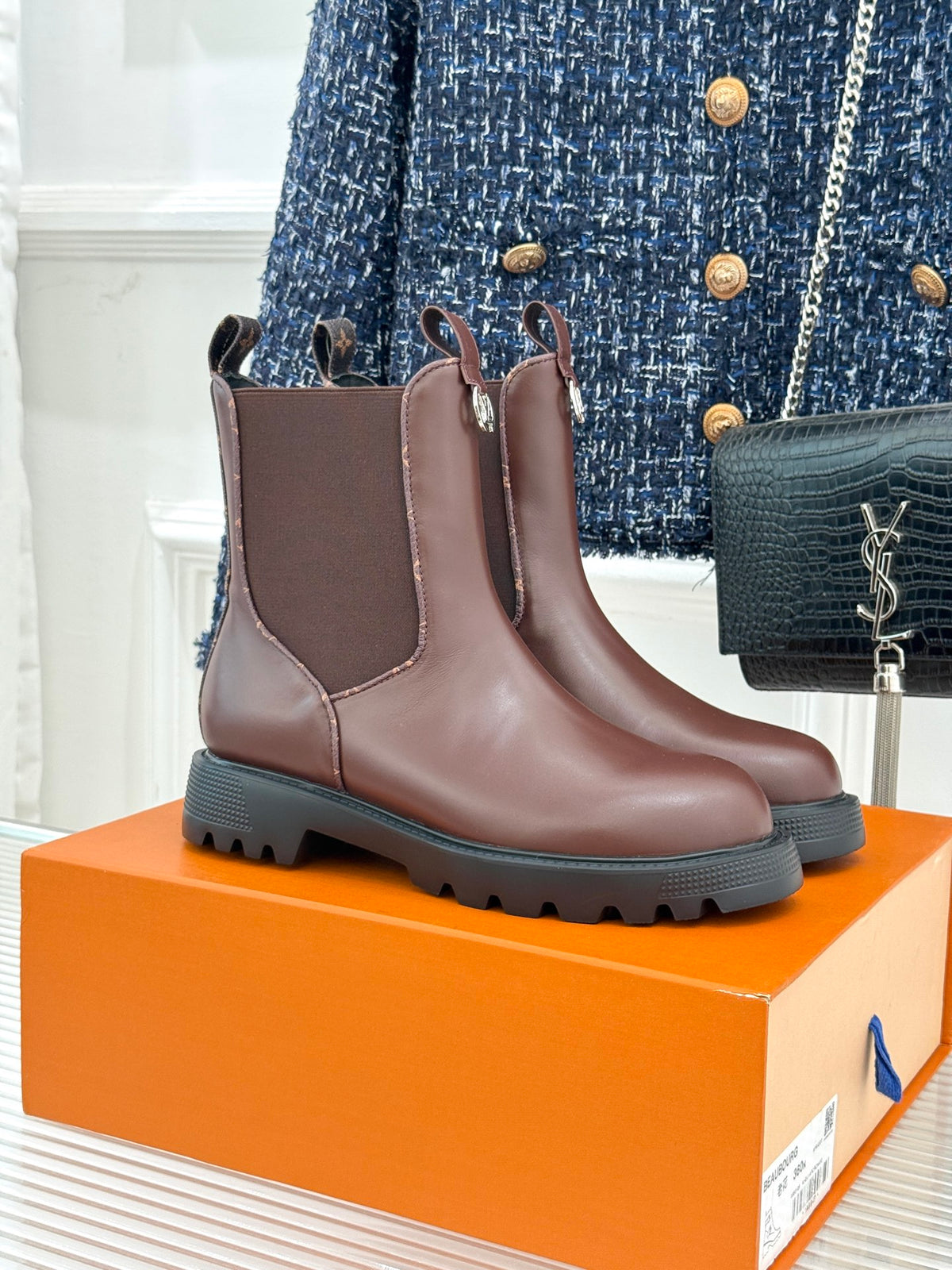 China Replica LV Women Shoes 136usd Only