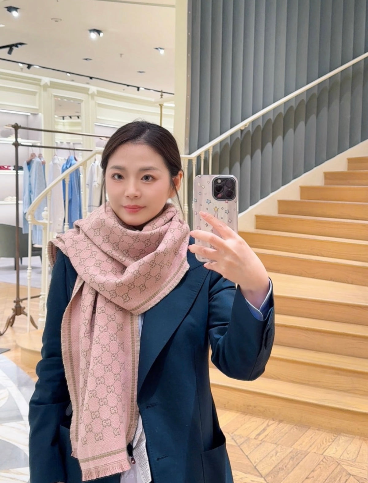 China Replica Gucci Scarf 44usd Only