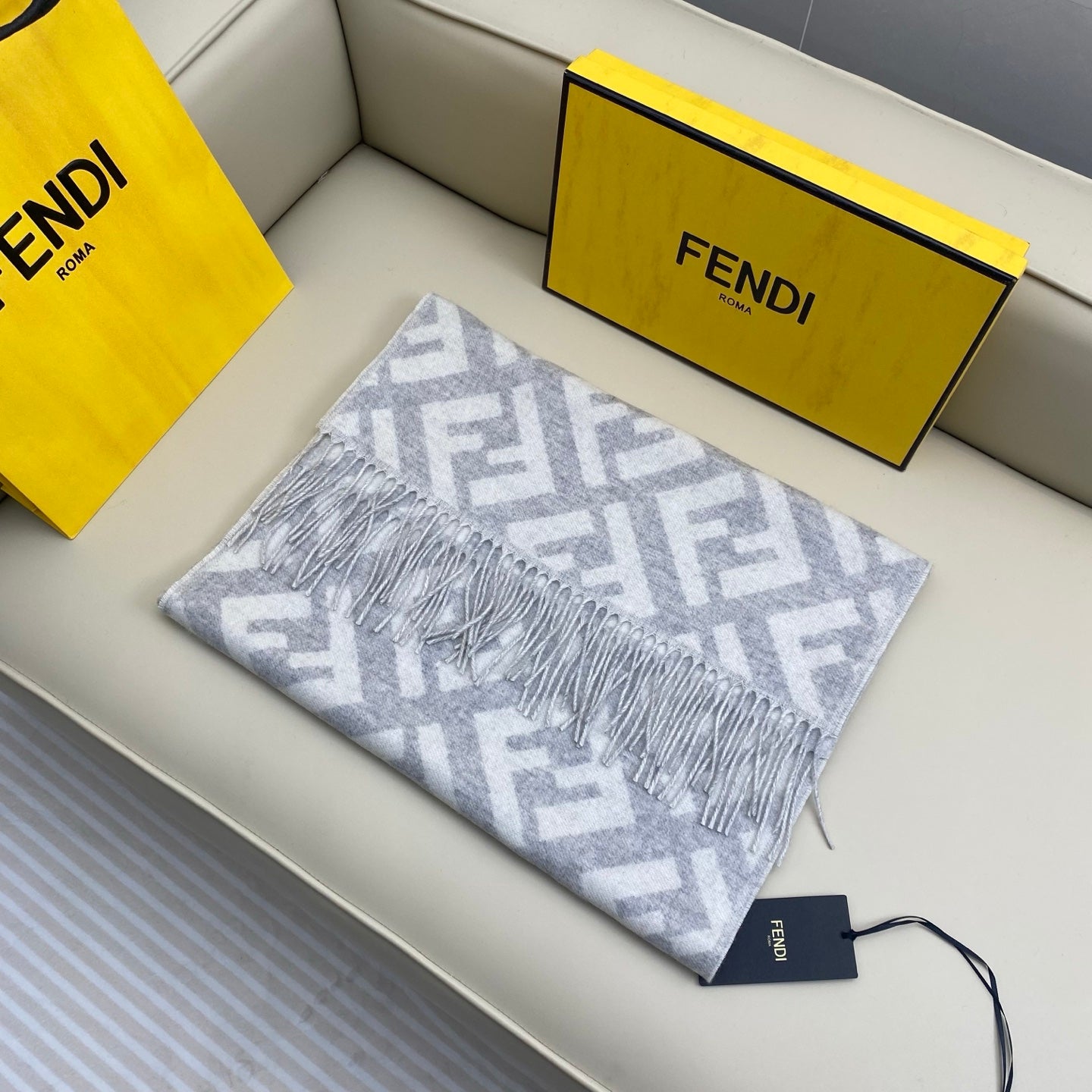China Replica Fendi Scarf 58usd Only