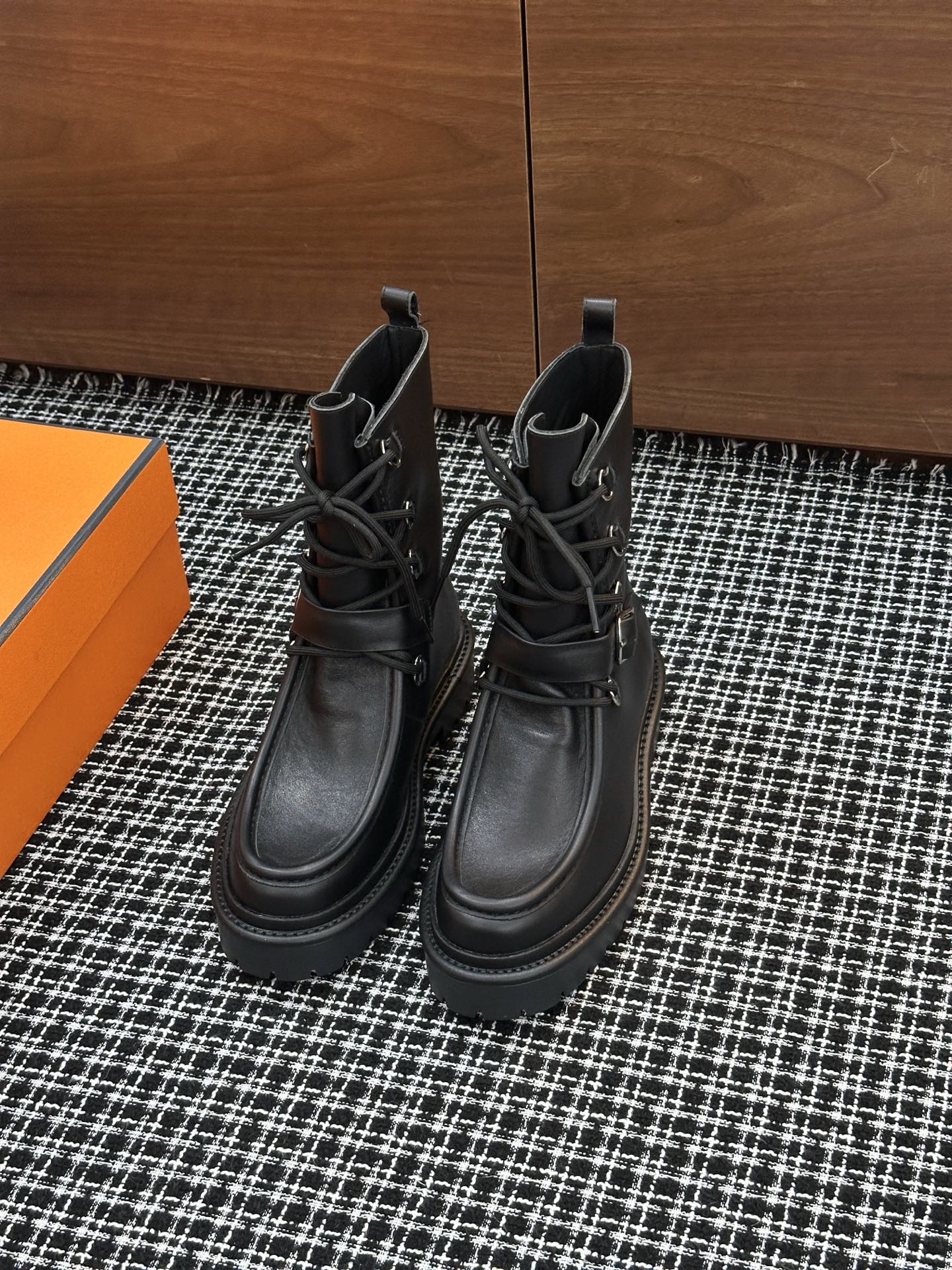 China Replica Hermes Women Shoes 140usd Only