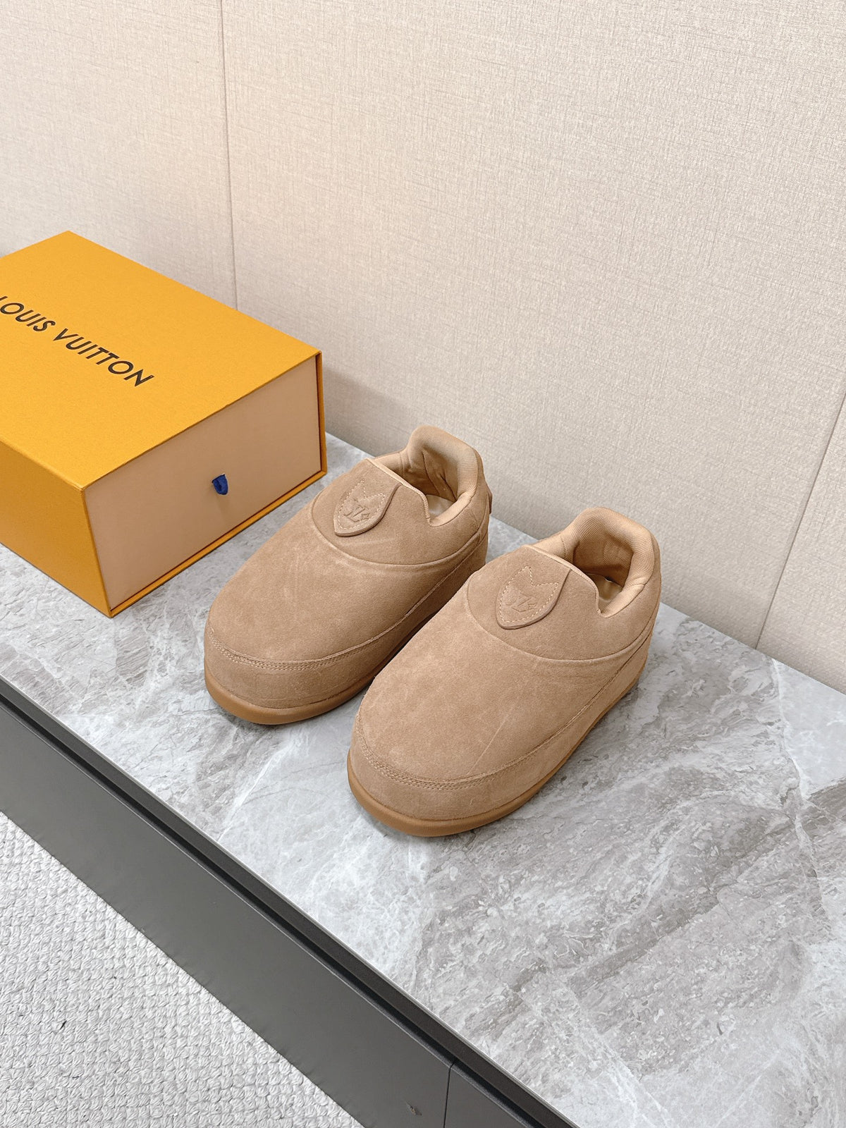 China Replica LV Women Shoes 115usd Only