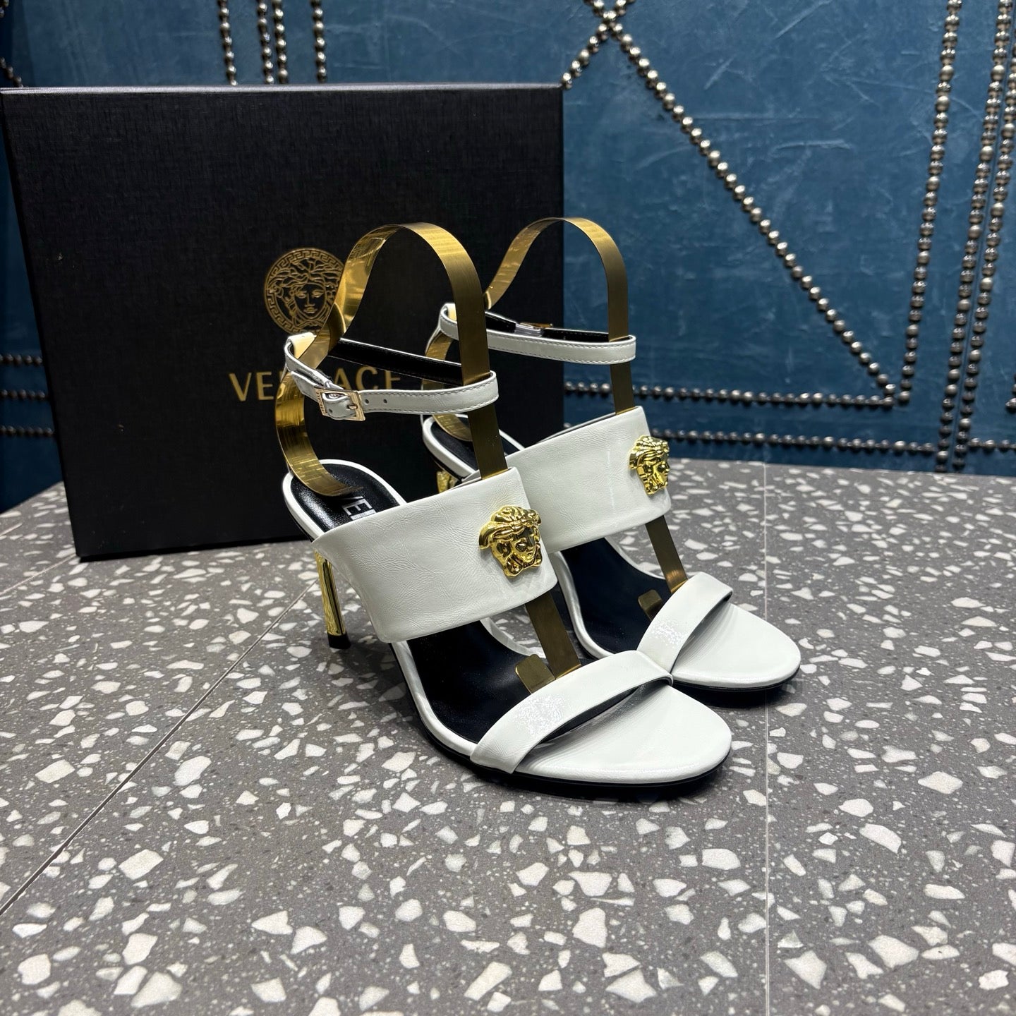 China Replica Versace Women Shoes 105usd Only
