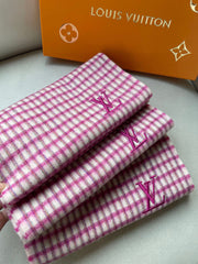 China Replica LV Scarf 42usd Only