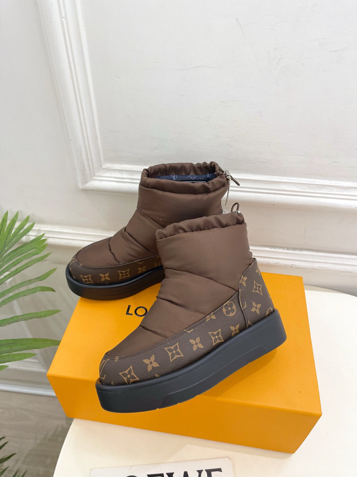China Replica LV Women Shoes 102usd Only