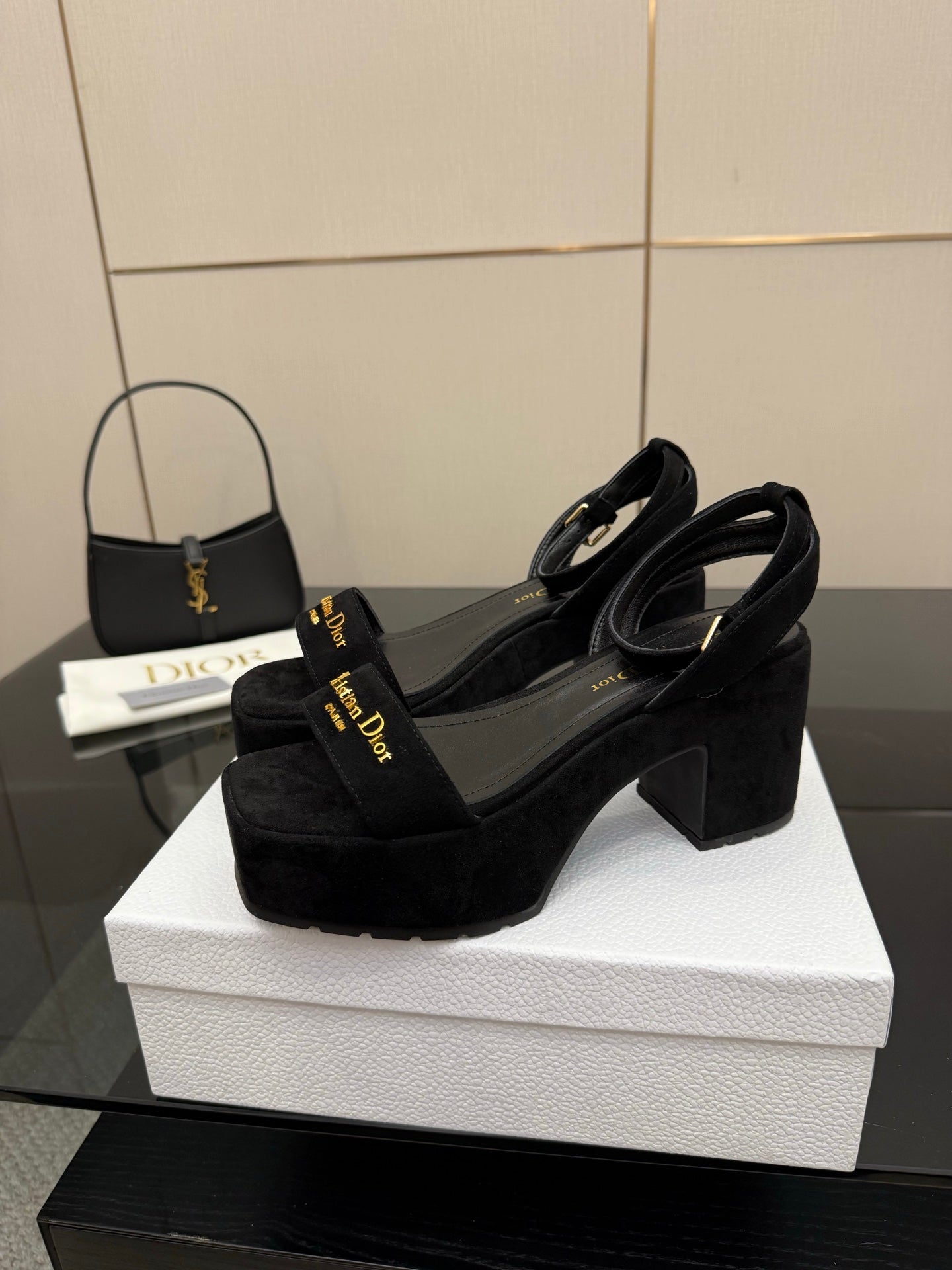 China Replica Dior Women Shoes 105usd Only