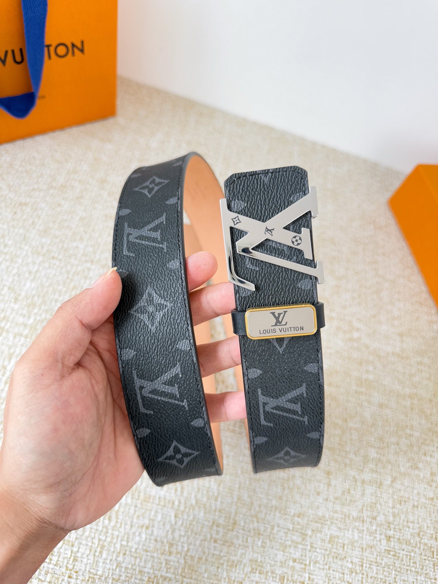 China Replica LV Belts 46usd Only
