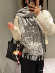 China Replica Loewe Scarf 50usd Only