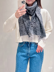 China Replica Loewe Scarf 50usd Only