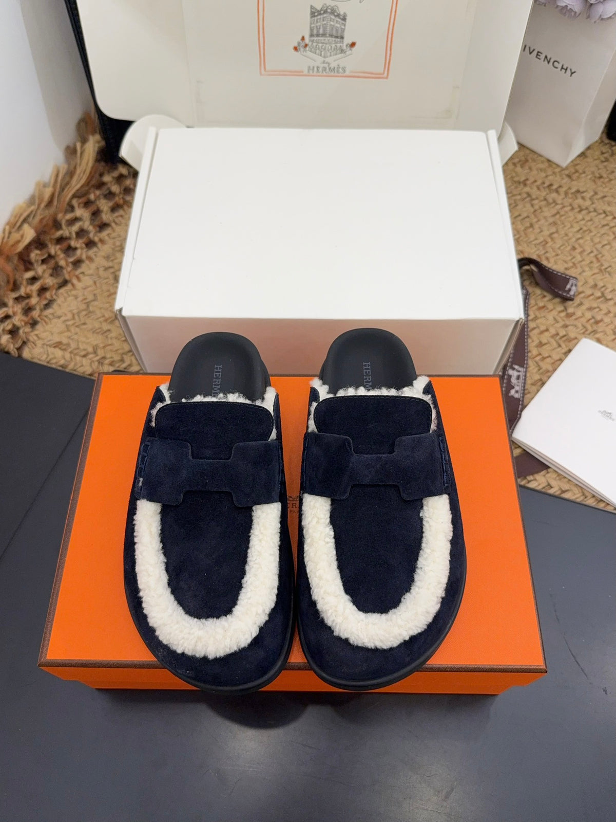 China Replica Hermes Women Shoes 119usd Only