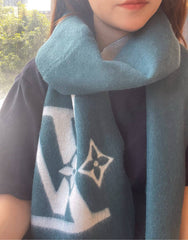 China Replica LV Scarf 42usd Only