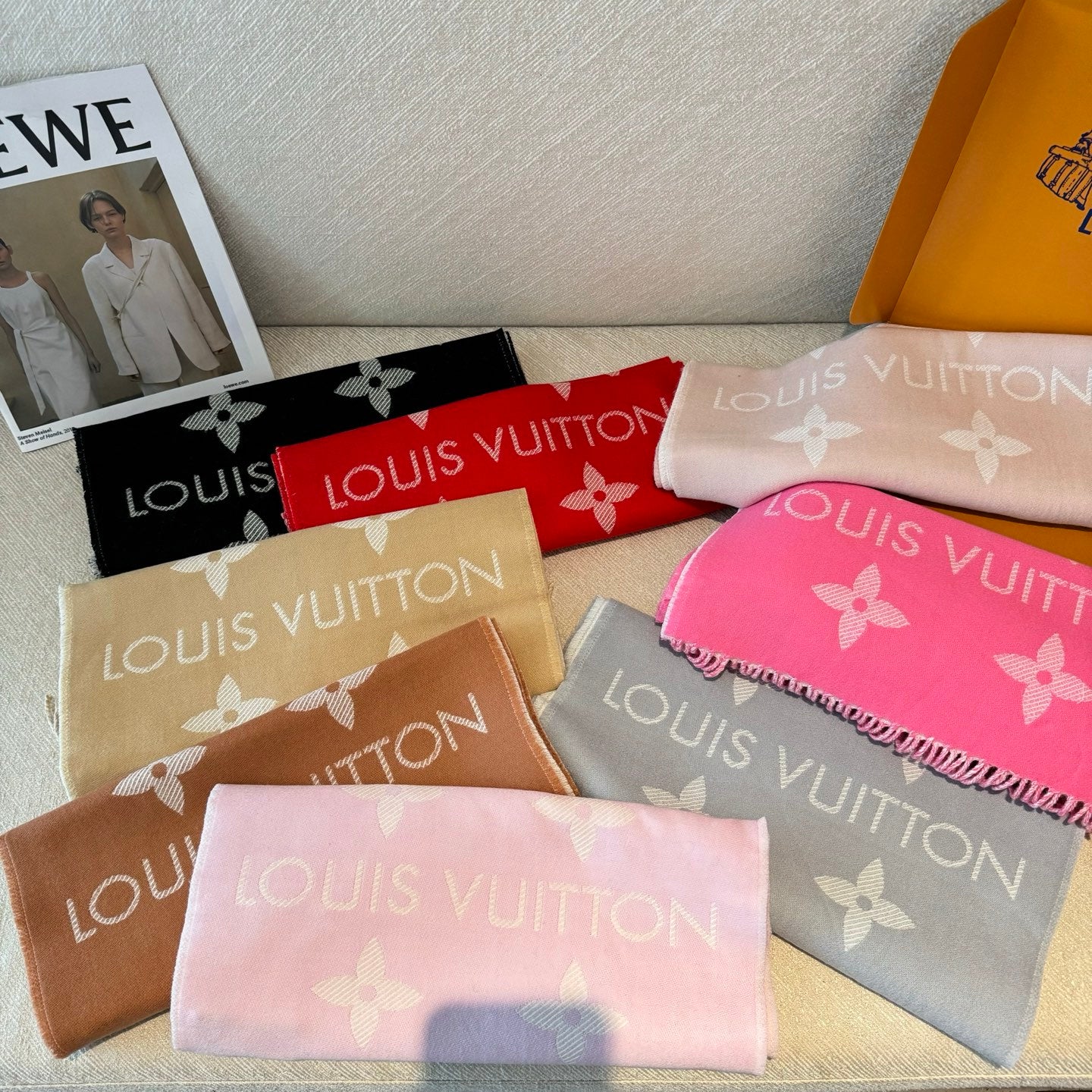 China Replica LV Scarf 56usd Only