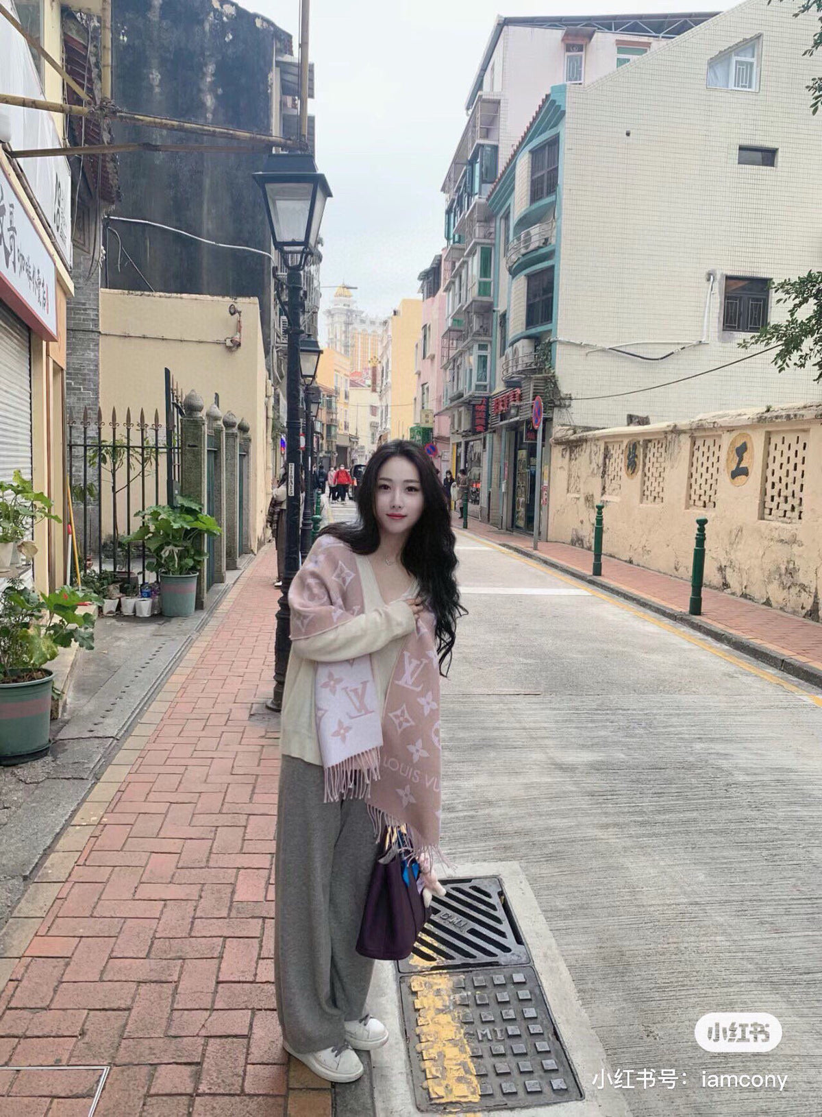 China Replica LV Scarf 56usd Only