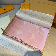 China Replica LV Scarf 56usd Only