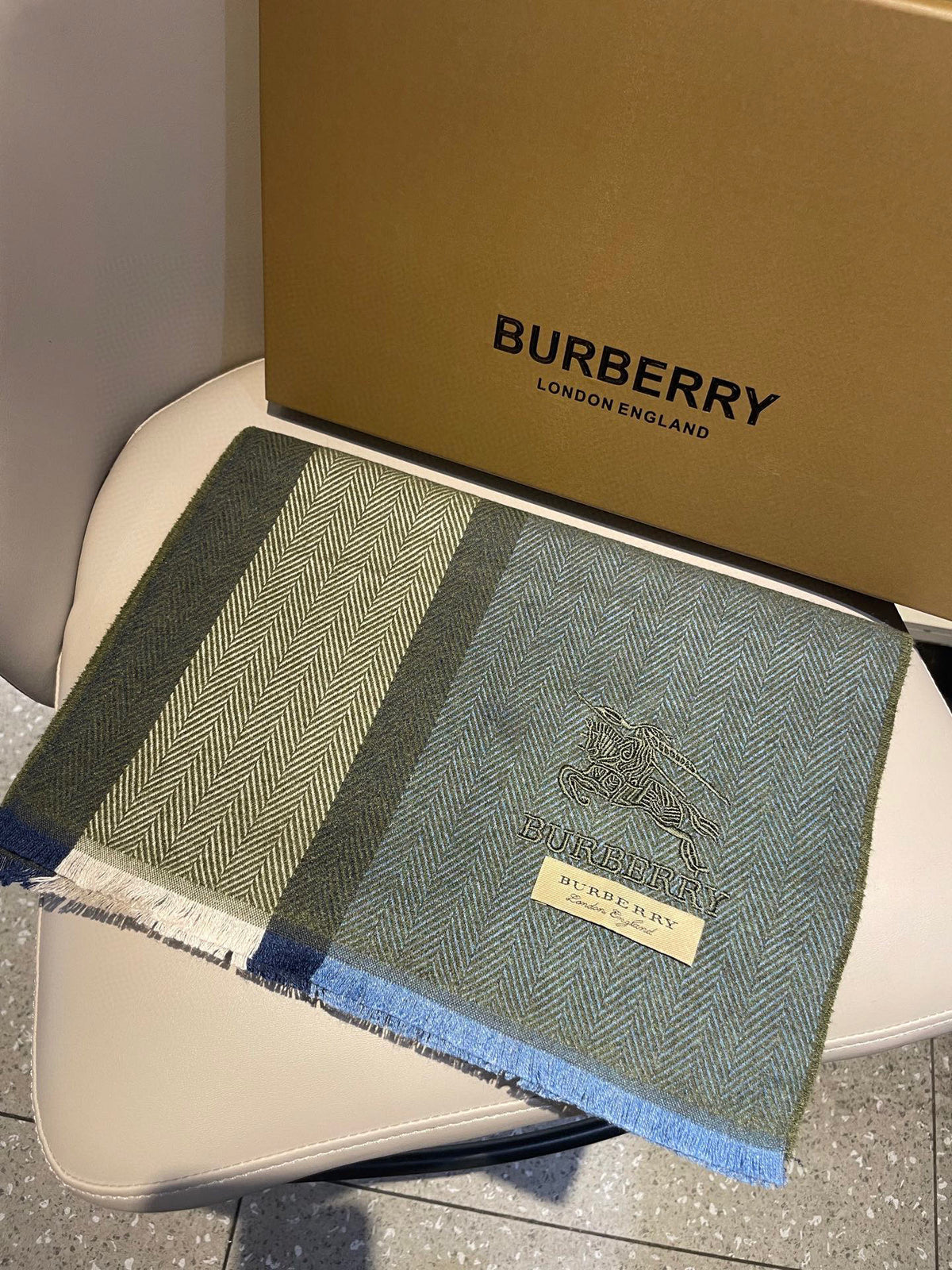 China Replica Burberry Scarf 54usd Only