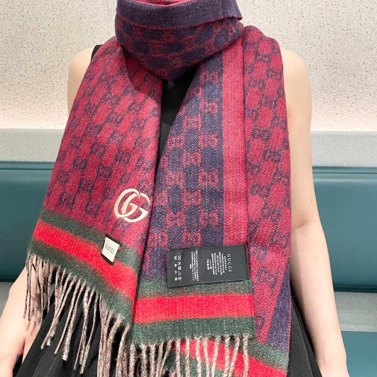China Replica Gucci Scarf 48usd Only