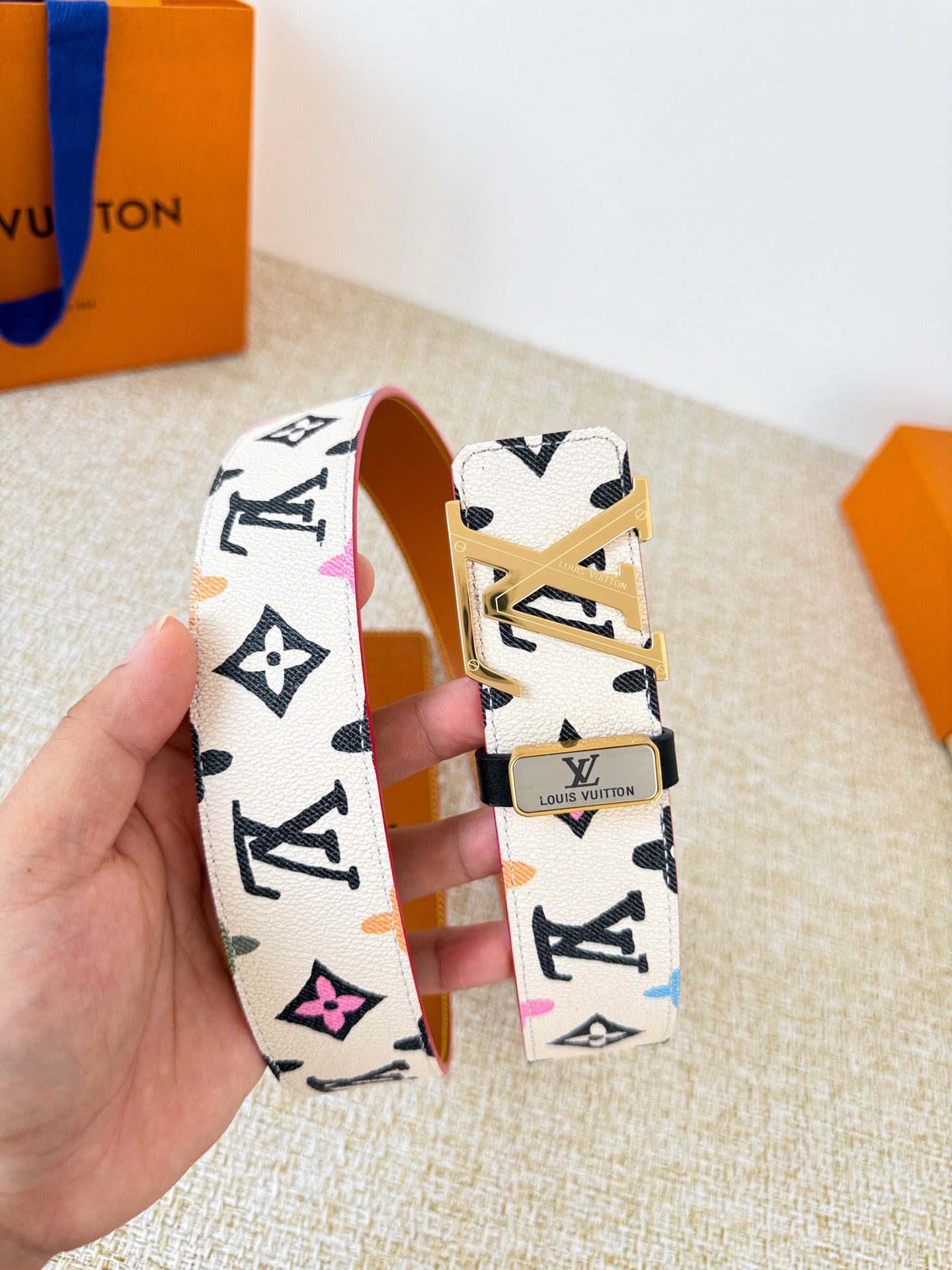 China Replica LV Belts 49usd Only