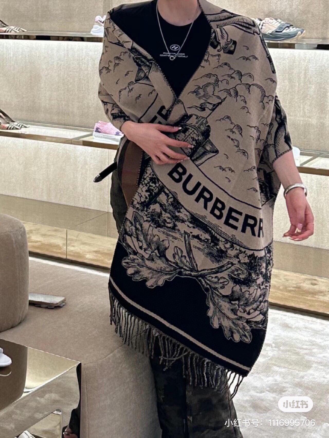China Replica Burberry Scarf 54usd Only