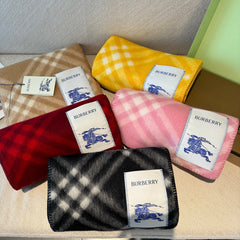 China Replica Burberry Scarf 52usd Only