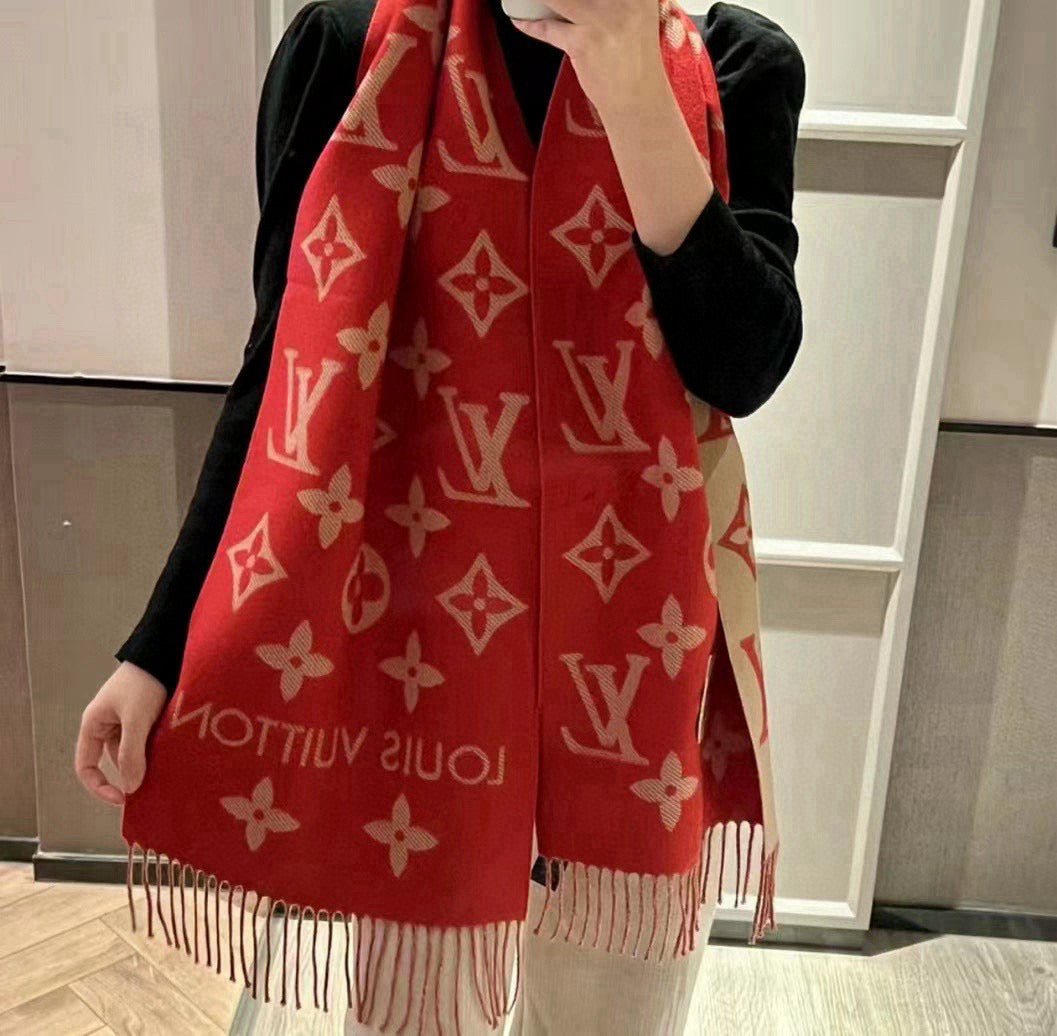 China Replica LV Scarf 40usd Only