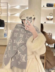 China Replica LV Scarf 40usd Only