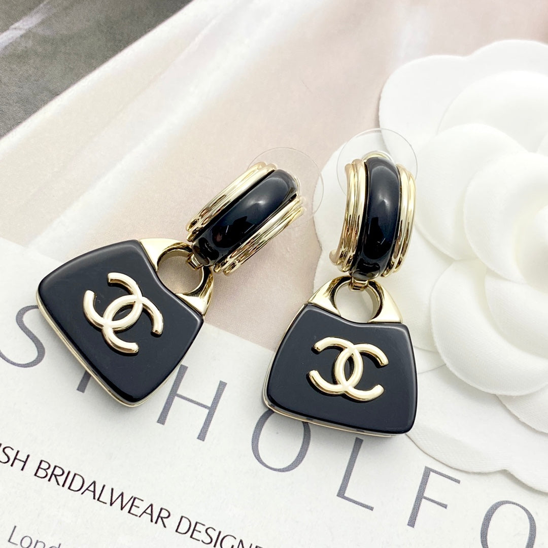 China Replica Chanel Earrings 38usd Only