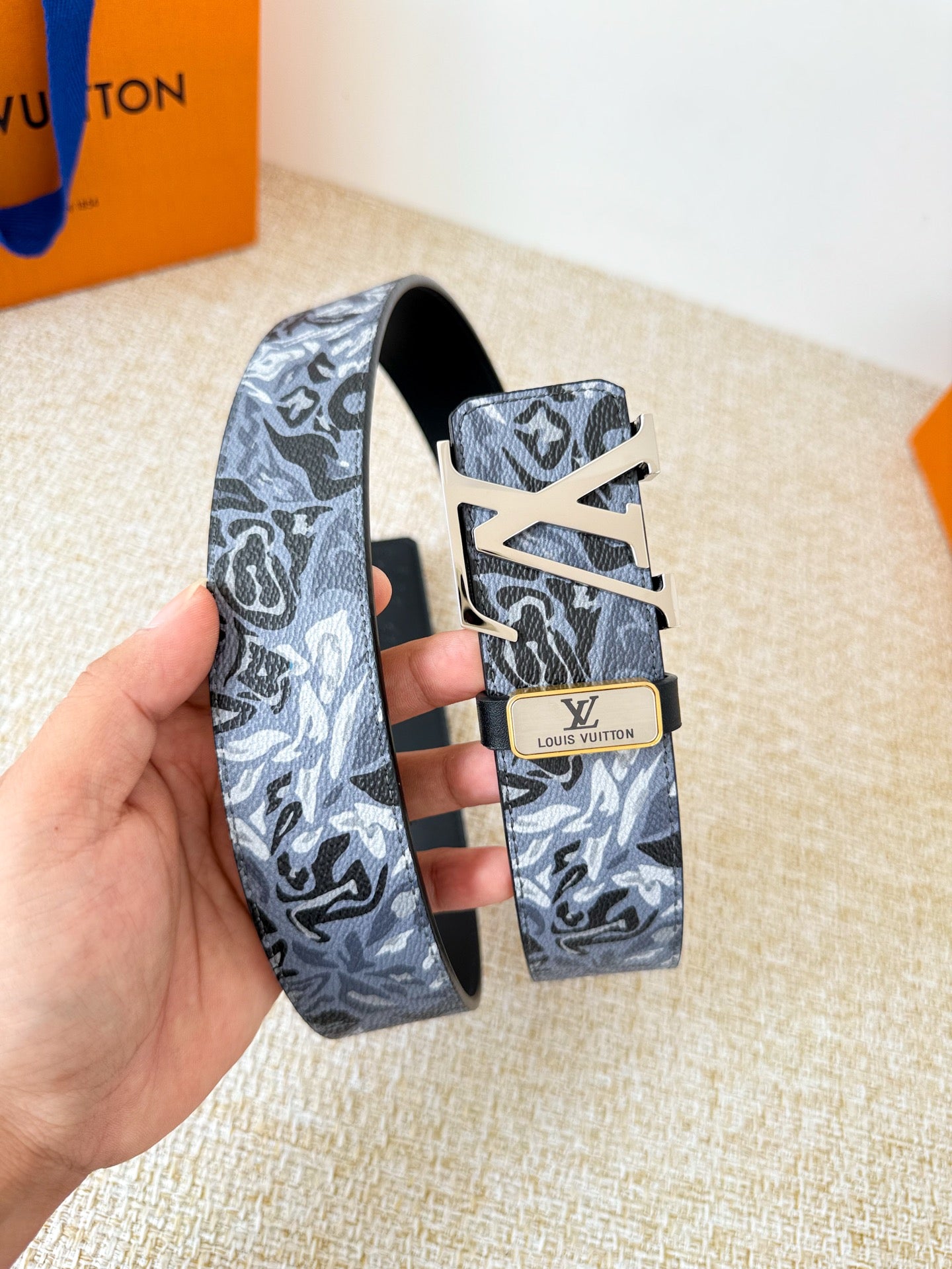 China Replica LV Belts 52usd Only
