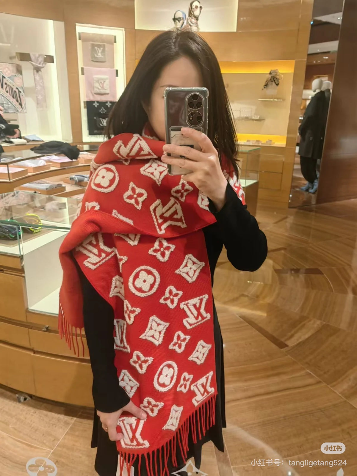 China Replica LV Scarf 62usd Only