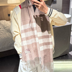 China Replica Burberry Scarf 44usd Only